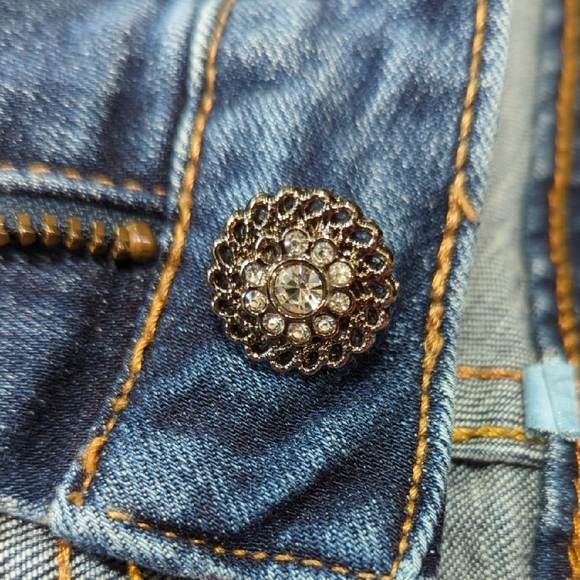 Elegant Blue Skinny Jeans with Crystal Accents - Picture 11 of 12